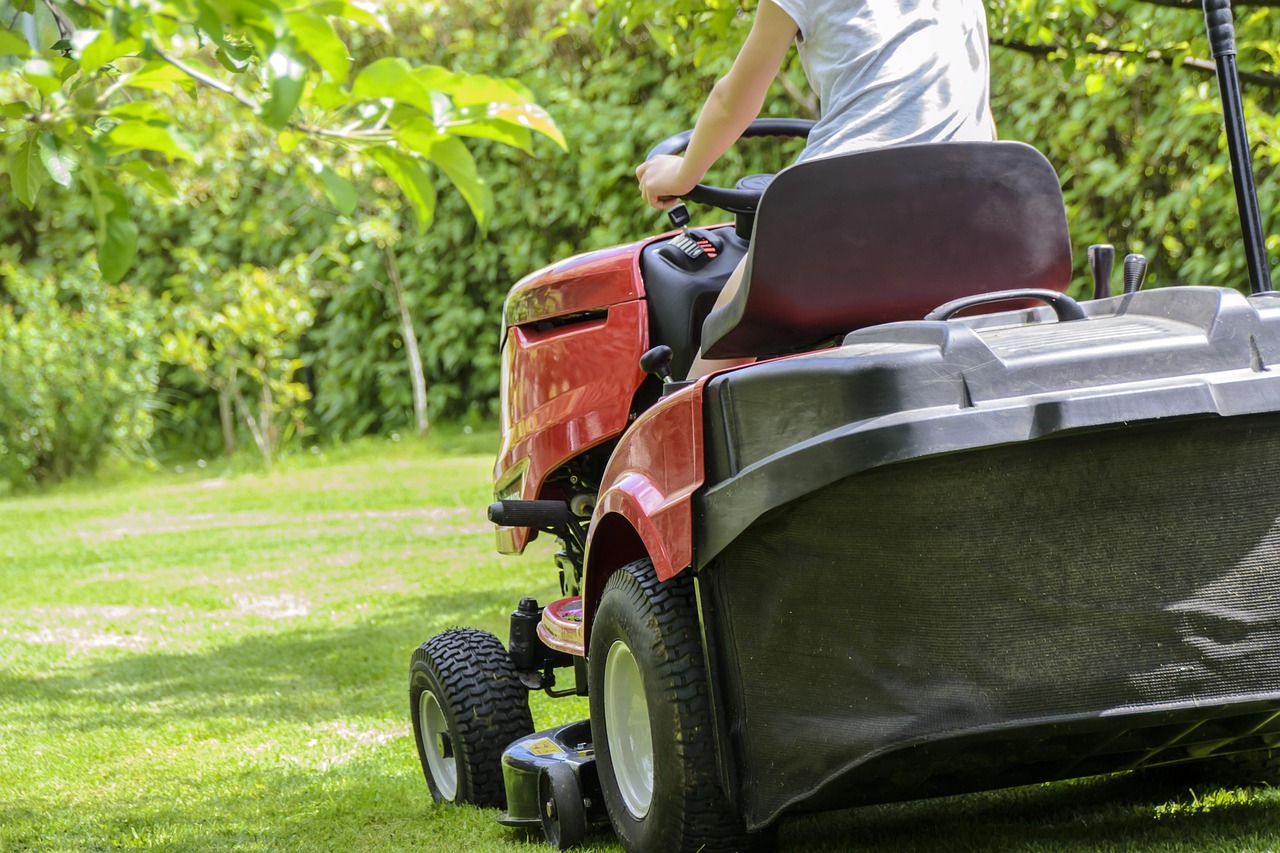 Lawnmower from landscaping company using mdm implementation