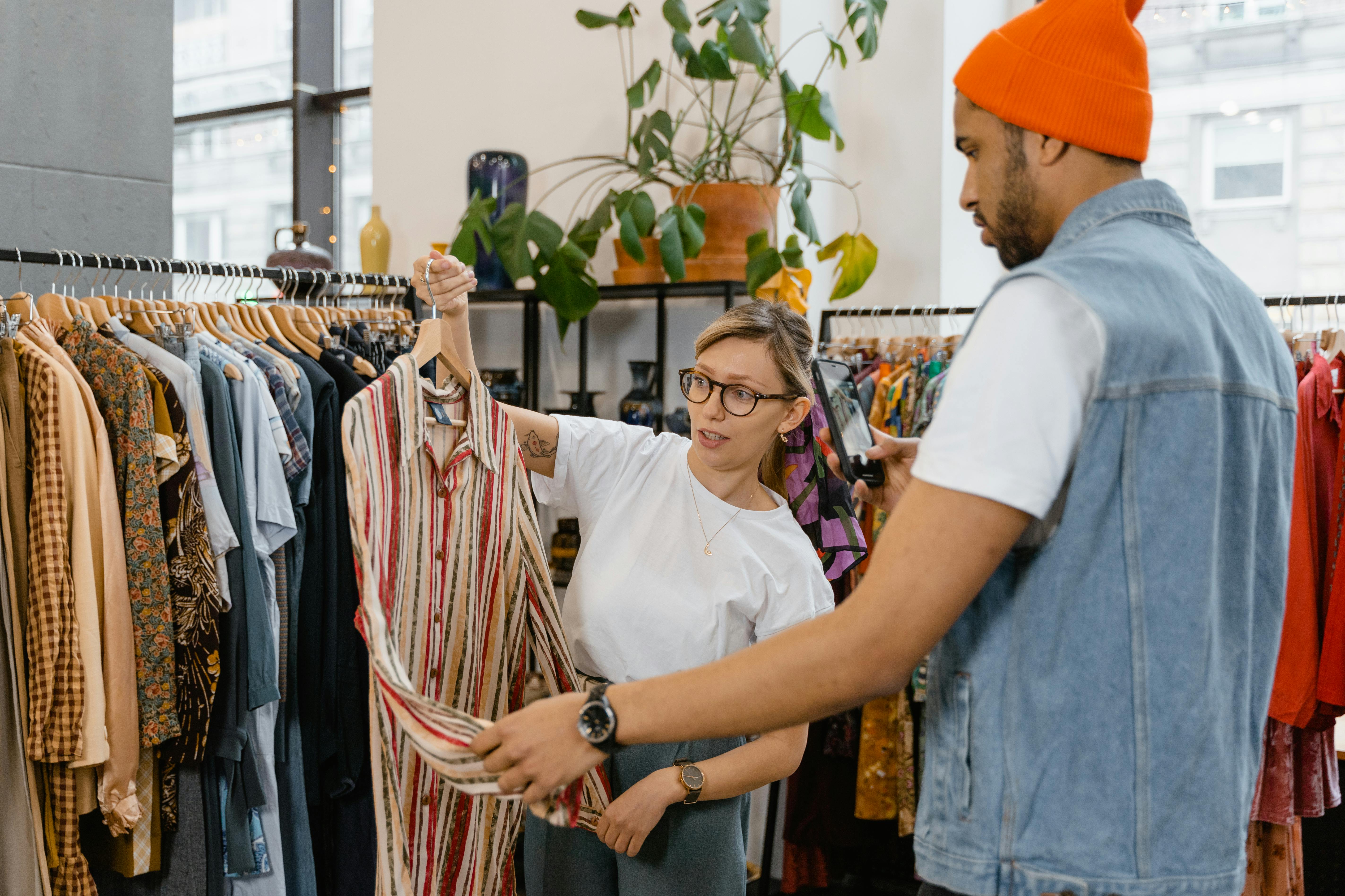 retail clothing chain relying on iot automation